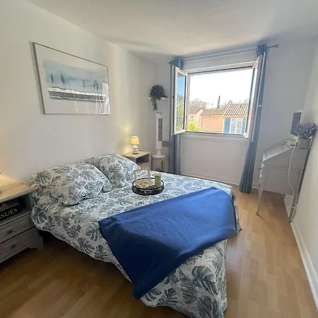Apartamento Spacieux 3 Pieces, Climatise Avec Parking A Saint-raphael - Fr-1-226a-202 *